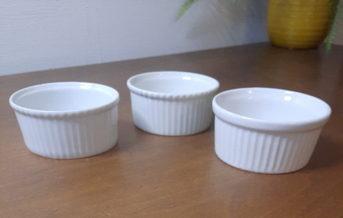 White porcelain pleated - x,